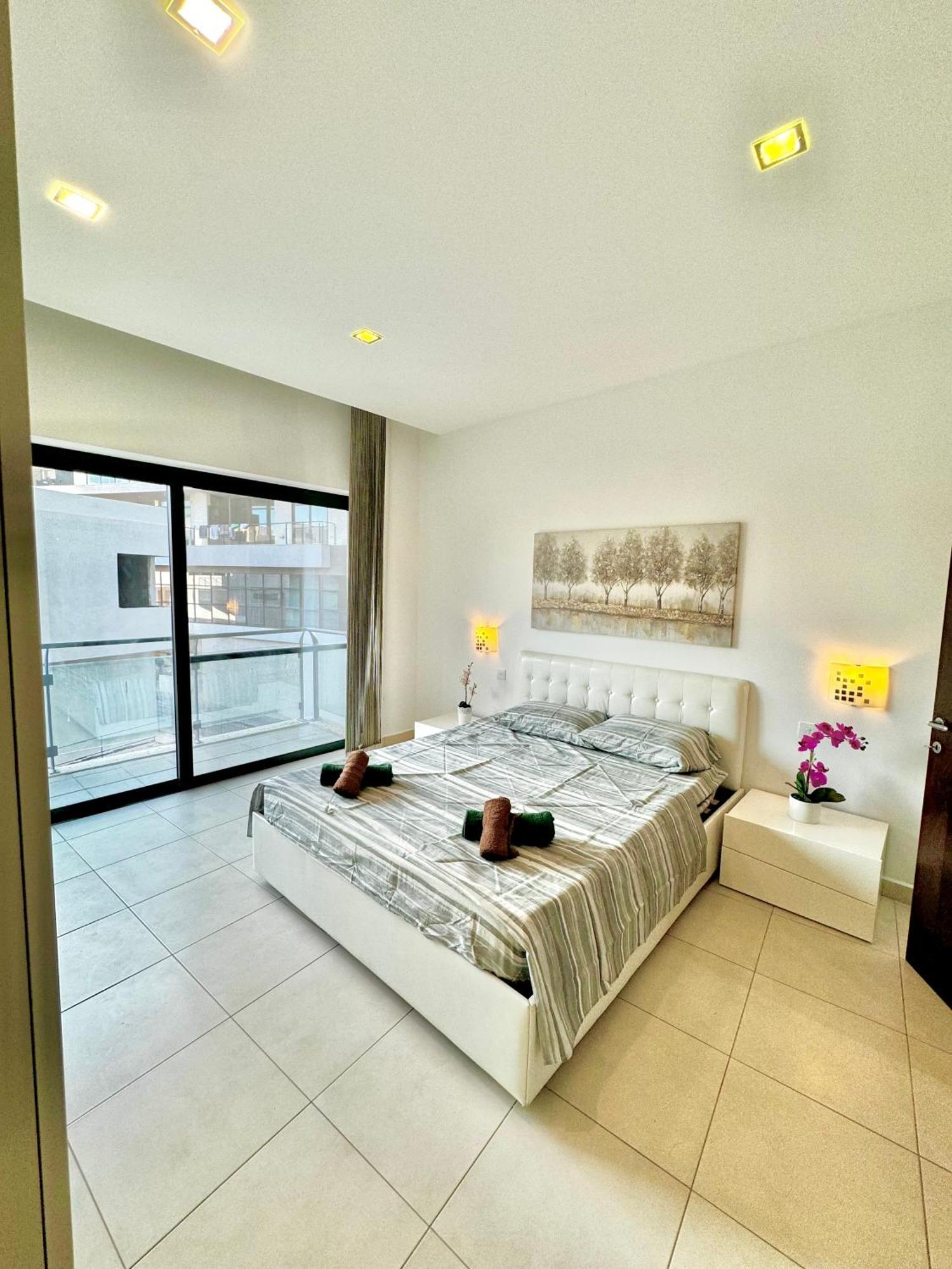 Pendergardens Huge Apartment Saint Julian's